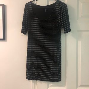 Black and white stripped casual dress